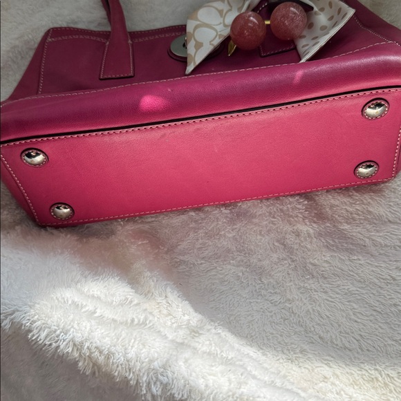 Coach Hot pink vintage Shoulder Bag with Cherry Charm and Bow - Picture 7 of 7